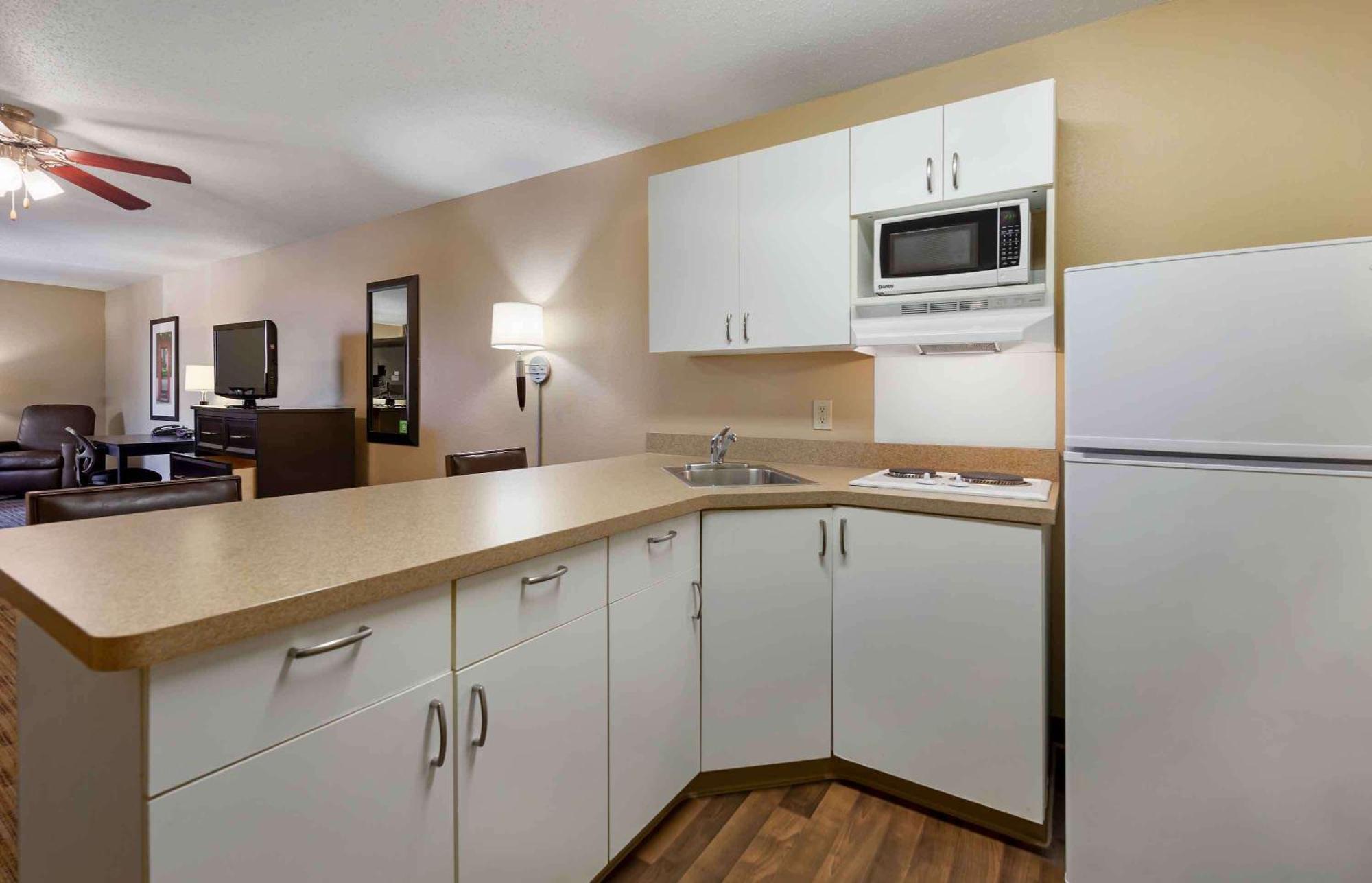 Extended Stay America Suites - Madison - Junction Court Мидълтън Екстериор снимка