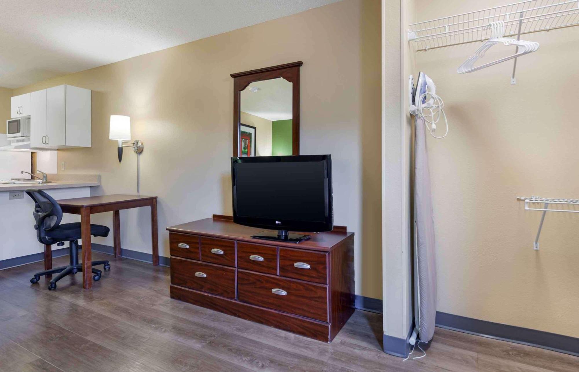 Extended Stay America Suites - Madison - Junction Court Мидълтън Екстериор снимка