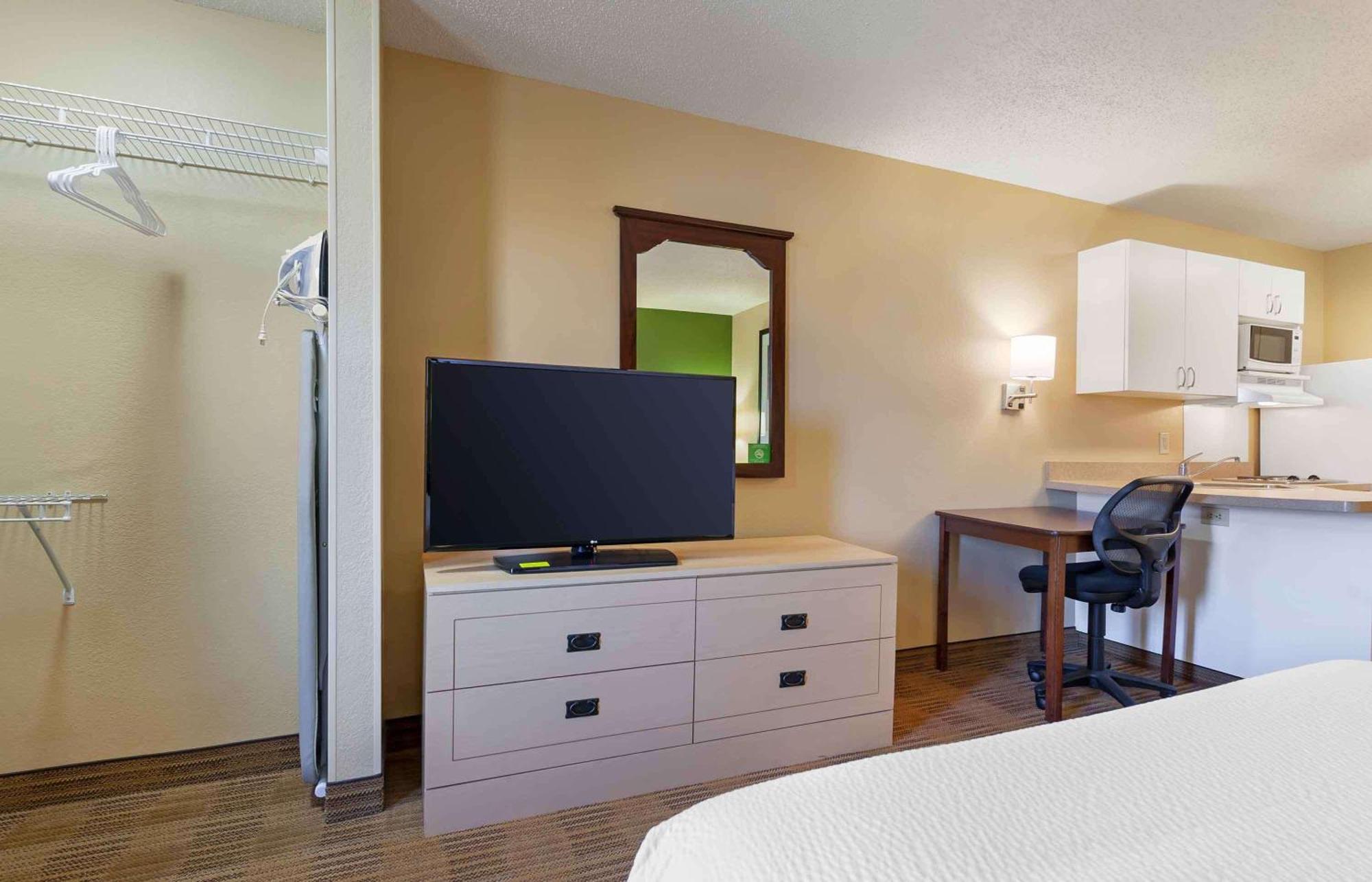 Extended Stay America Suites - Madison - Junction Court Мидълтън Екстериор снимка
